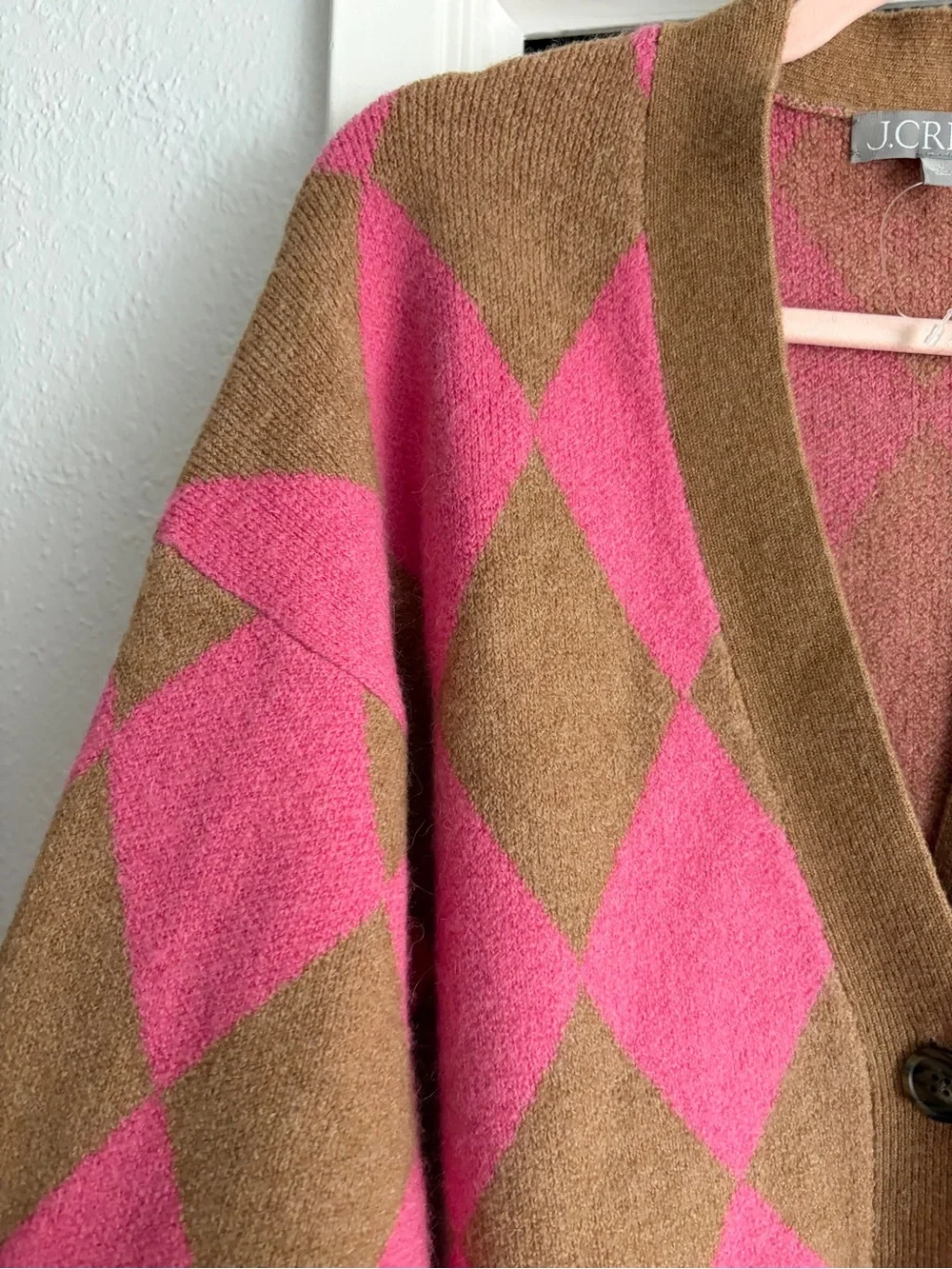 Like-new J. Crew Argyle V-neck cardigan sweater in Supersoft yarn Acorn Azalea
